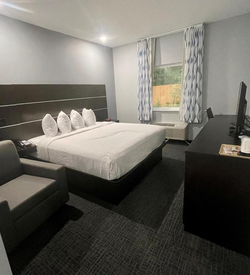 Days Inn By Wyndham Zachary La ภายนอก รูปภาพ