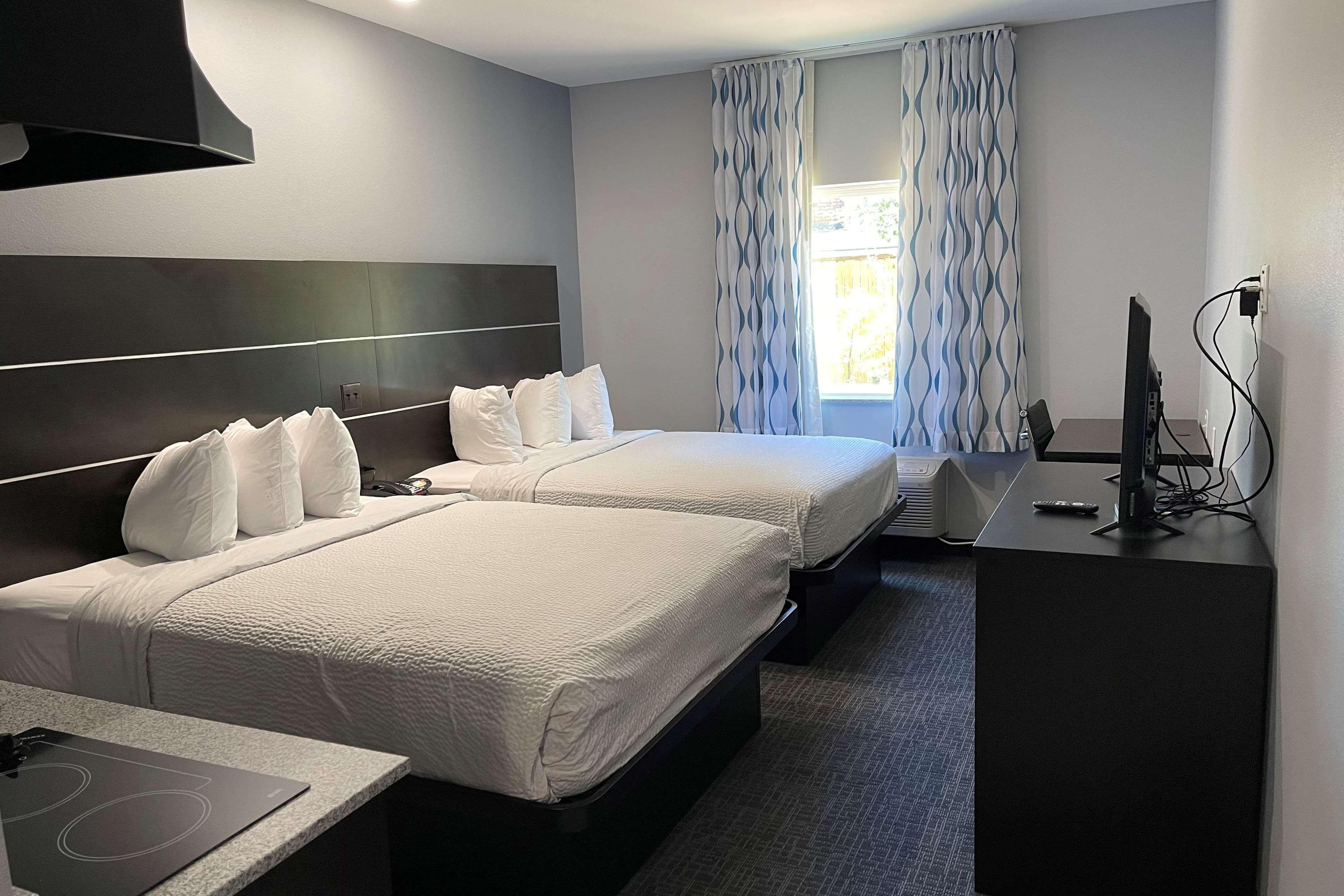 Days Inn By Wyndham Zachary La ภายนอก รูปภาพ