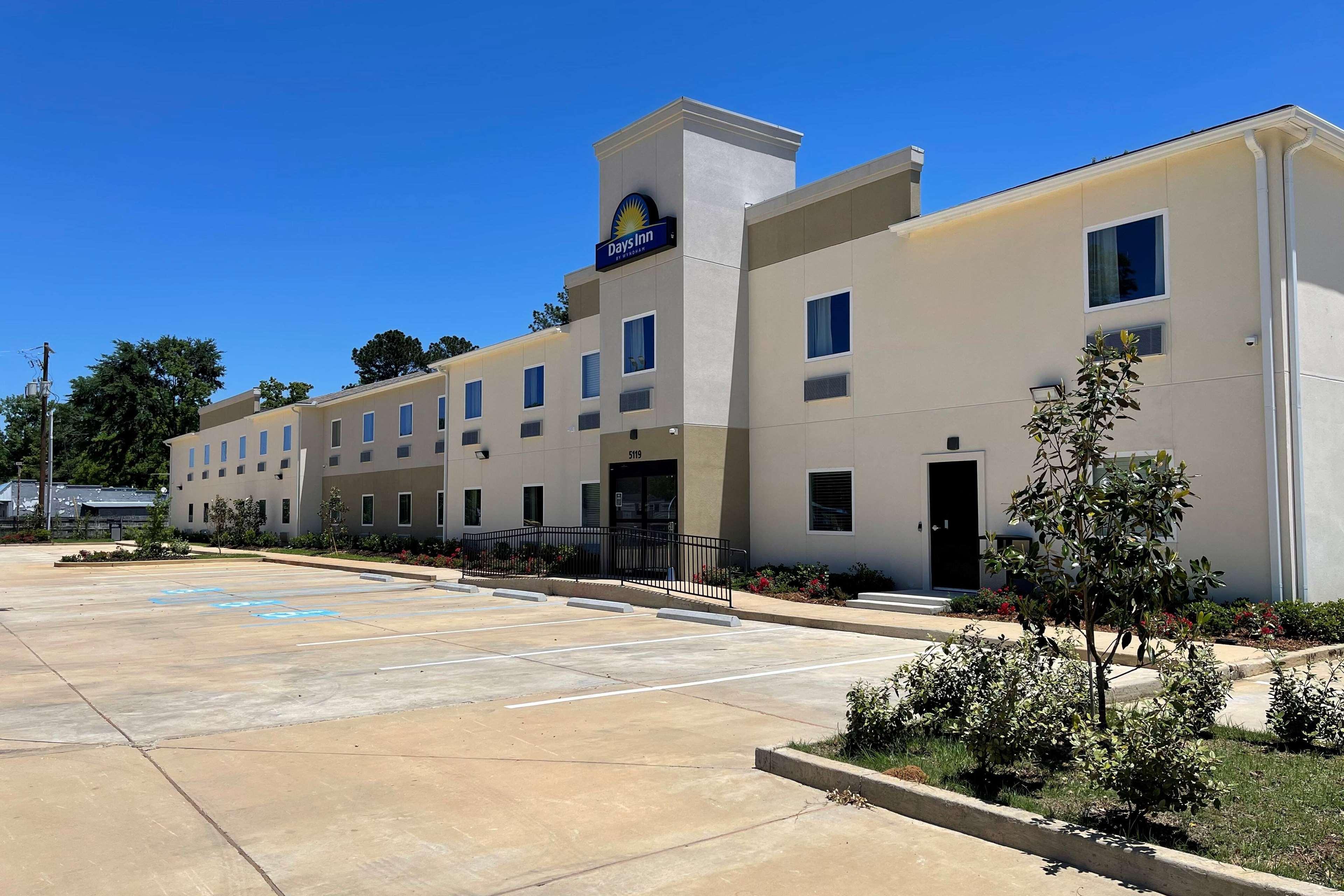Days Inn By Wyndham Zachary La ภายนอก รูปภาพ