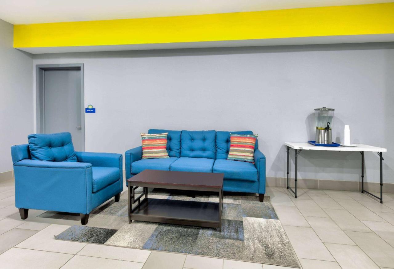 Days Inn By Wyndham Zachary La ภายนอก รูปภาพ