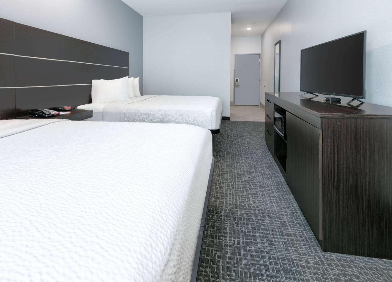 Days Inn By Wyndham Zachary La ภายนอก รูปภาพ