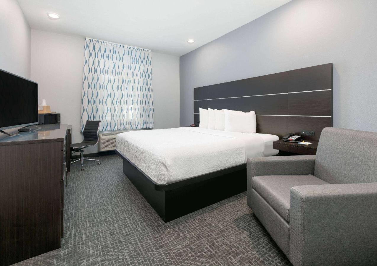 Days Inn By Wyndham Zachary La ภายนอก รูปภาพ