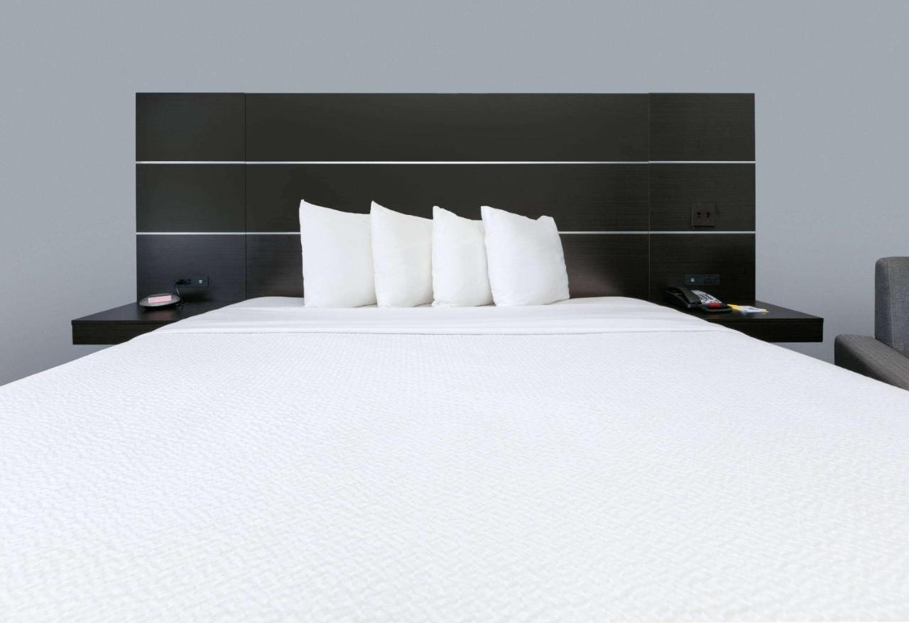 Days Inn By Wyndham Zachary La ภายนอก รูปภาพ