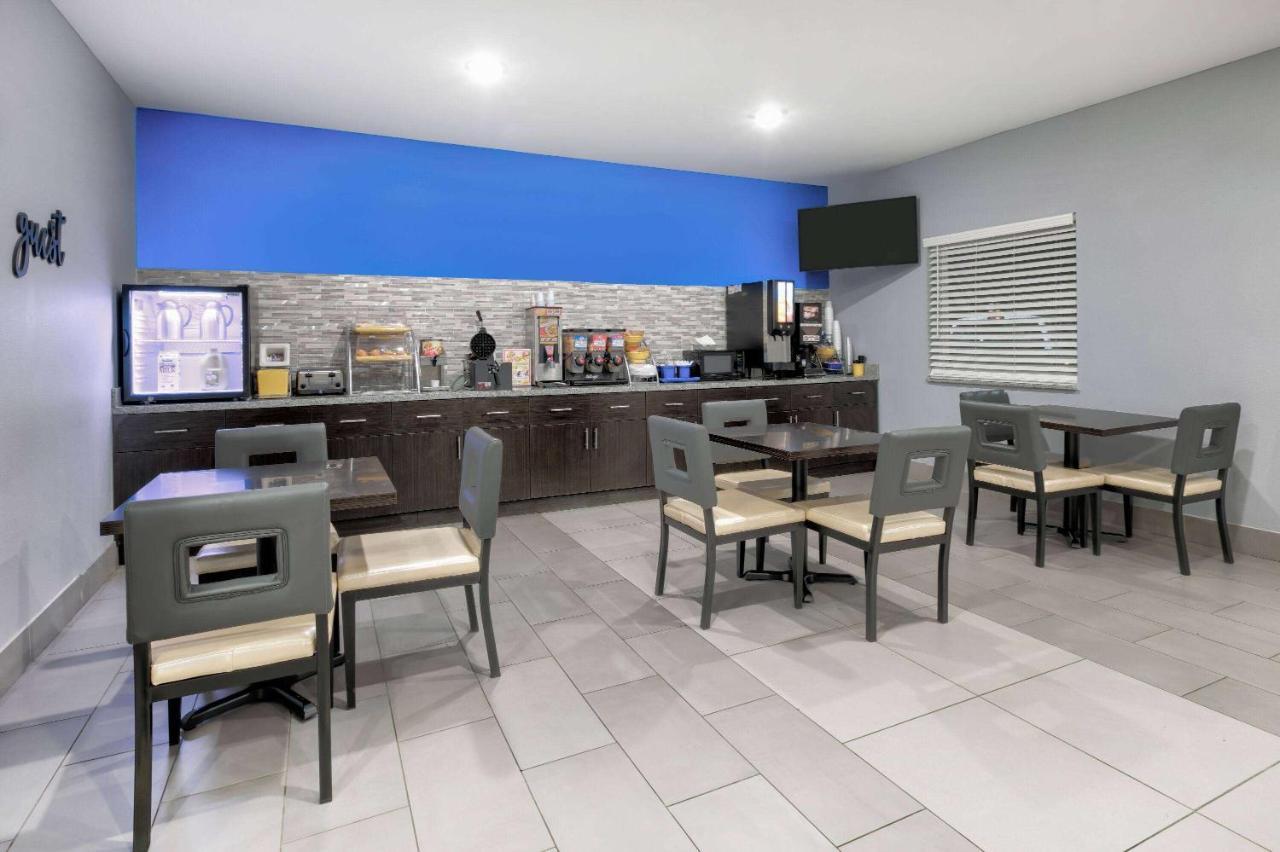 Days Inn By Wyndham Zachary La ภายนอก รูปภาพ