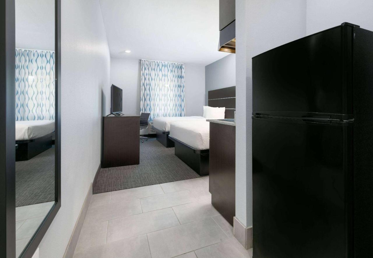 Days Inn By Wyndham Zachary La ภายนอก รูปภาพ
