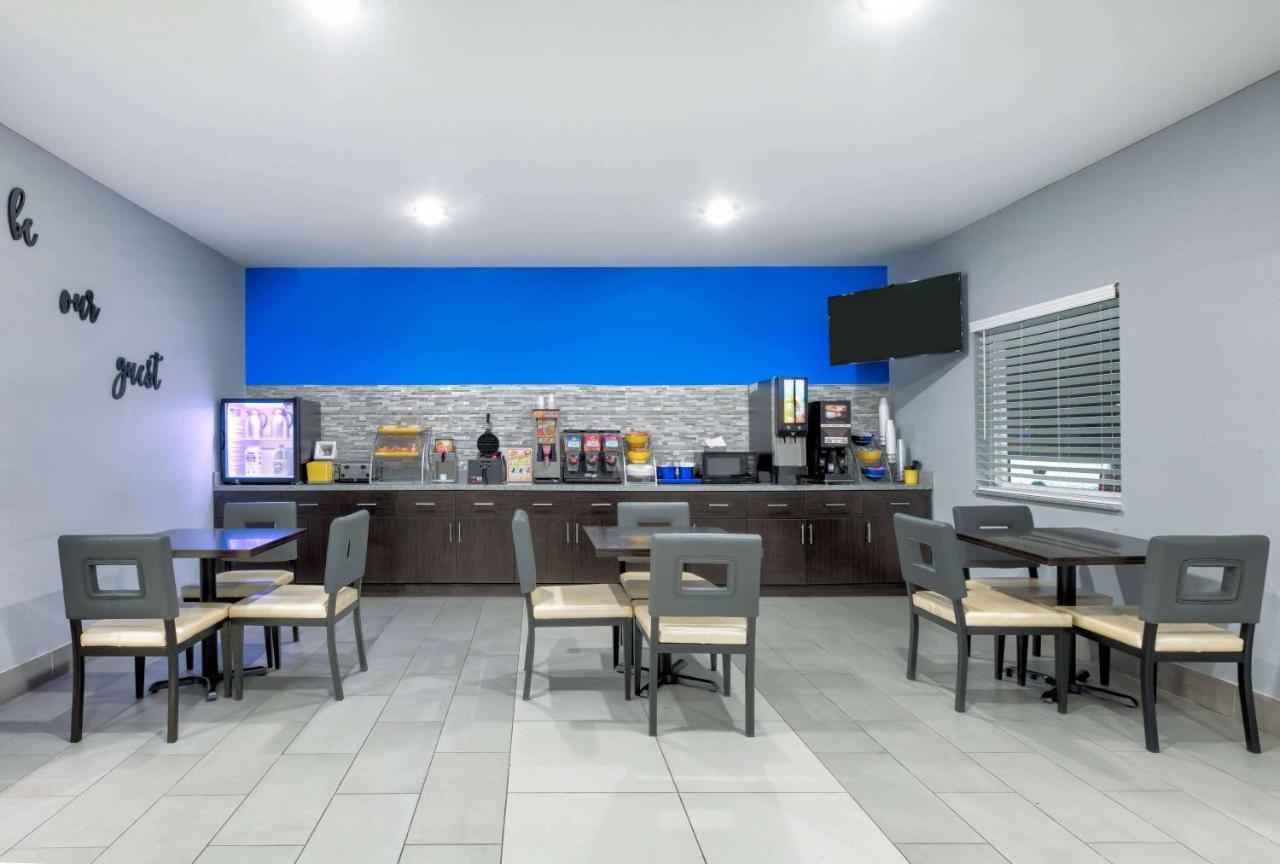 Days Inn By Wyndham Zachary La ภายนอก รูปภาพ